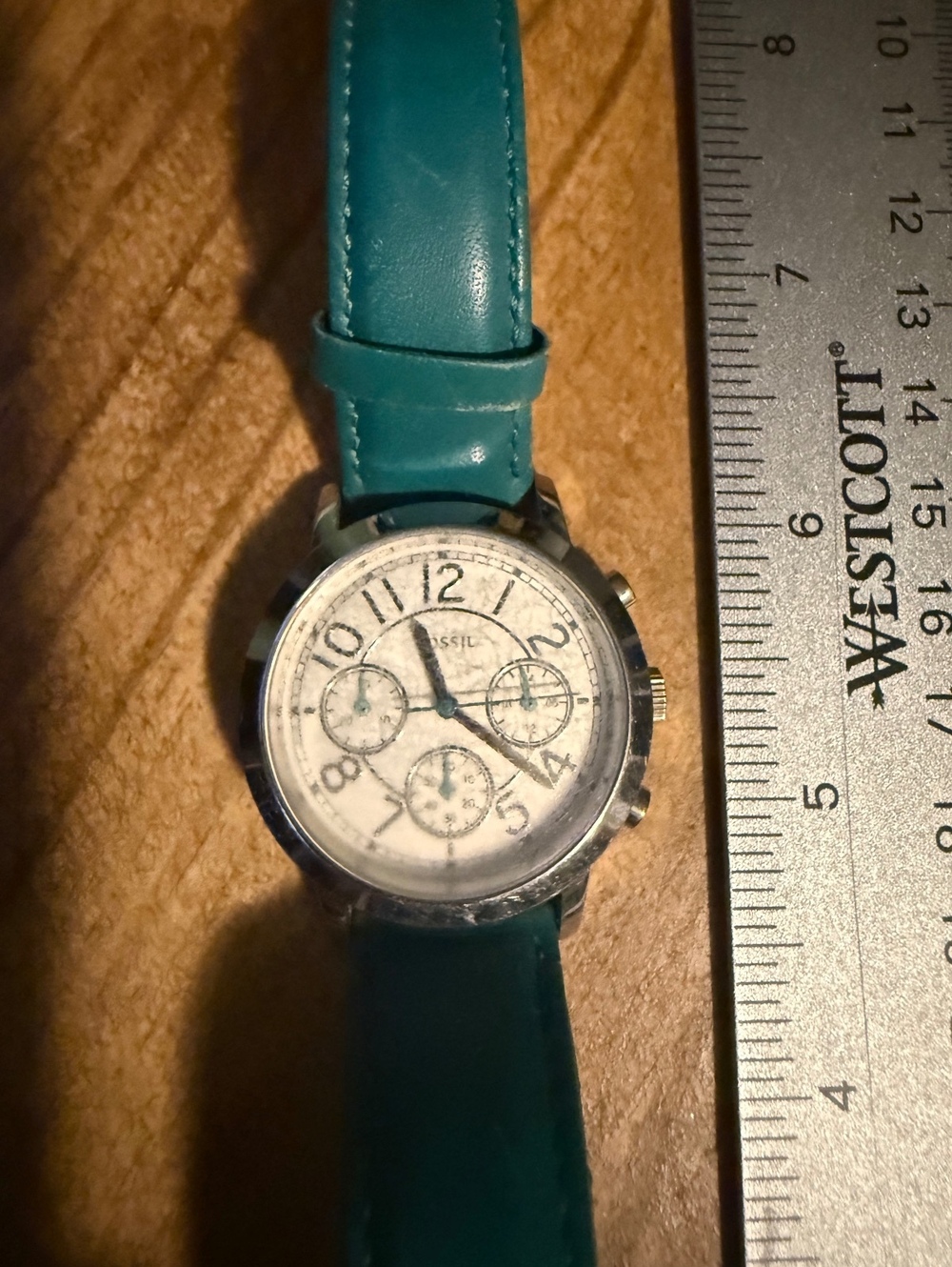 Fossil Women’s Chronograph Wristwatch with Teal Leather Band